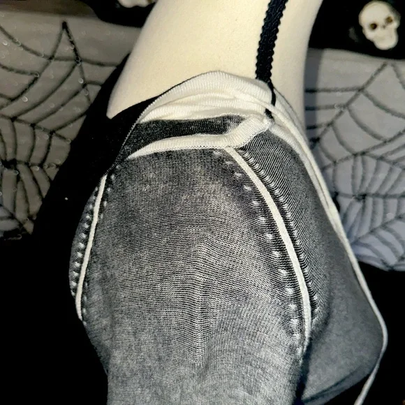 Y2K SINFUL black and gray acid wash bell sleeve hoodie with gem red rose - Picture 7 of 11